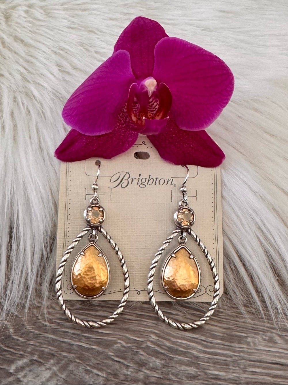 💖 BRIGHTON Retired Two Tone Teardrop Crystal French Wire Earrings